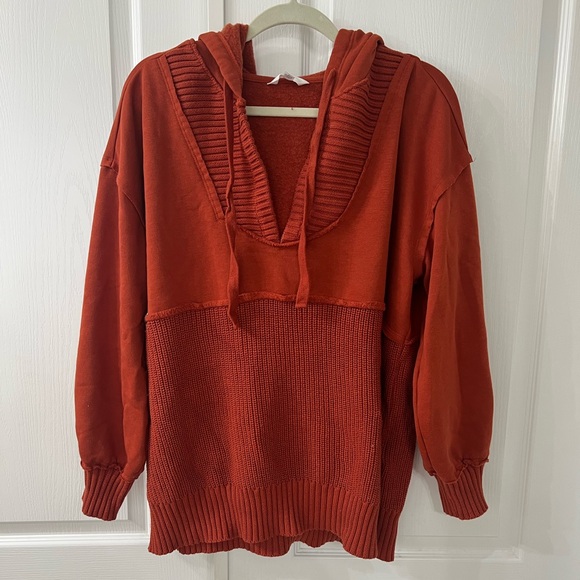 Chunky knit Sweater Hoodie - Picture 2 of 5